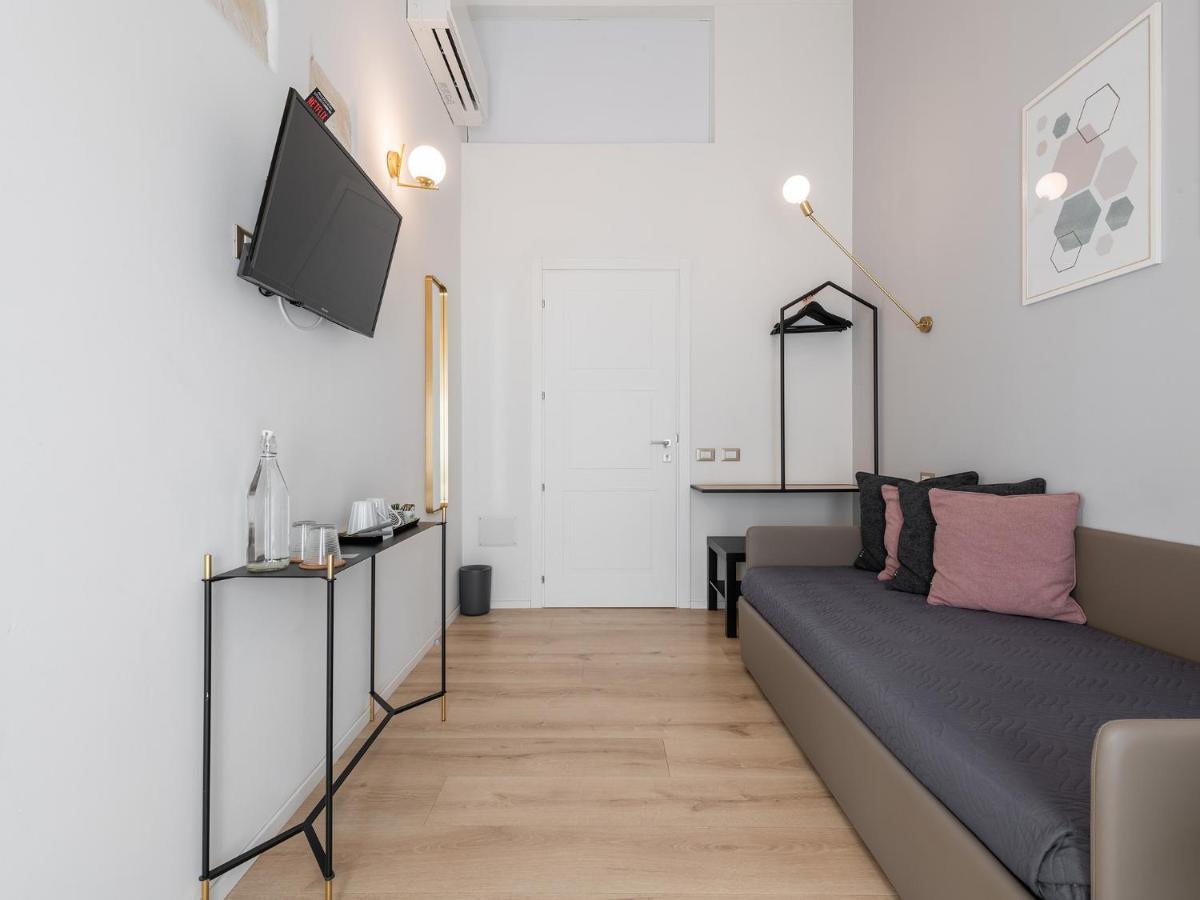 Orma Design Rooms - Historic Centre カリアリ エクステリア 写真