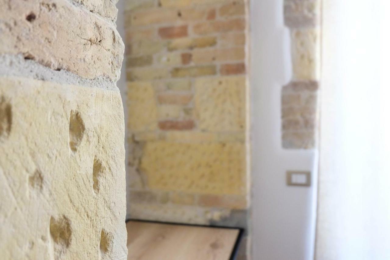 Orma Design Rooms - Historic Centre カリアリ エクステリア 写真