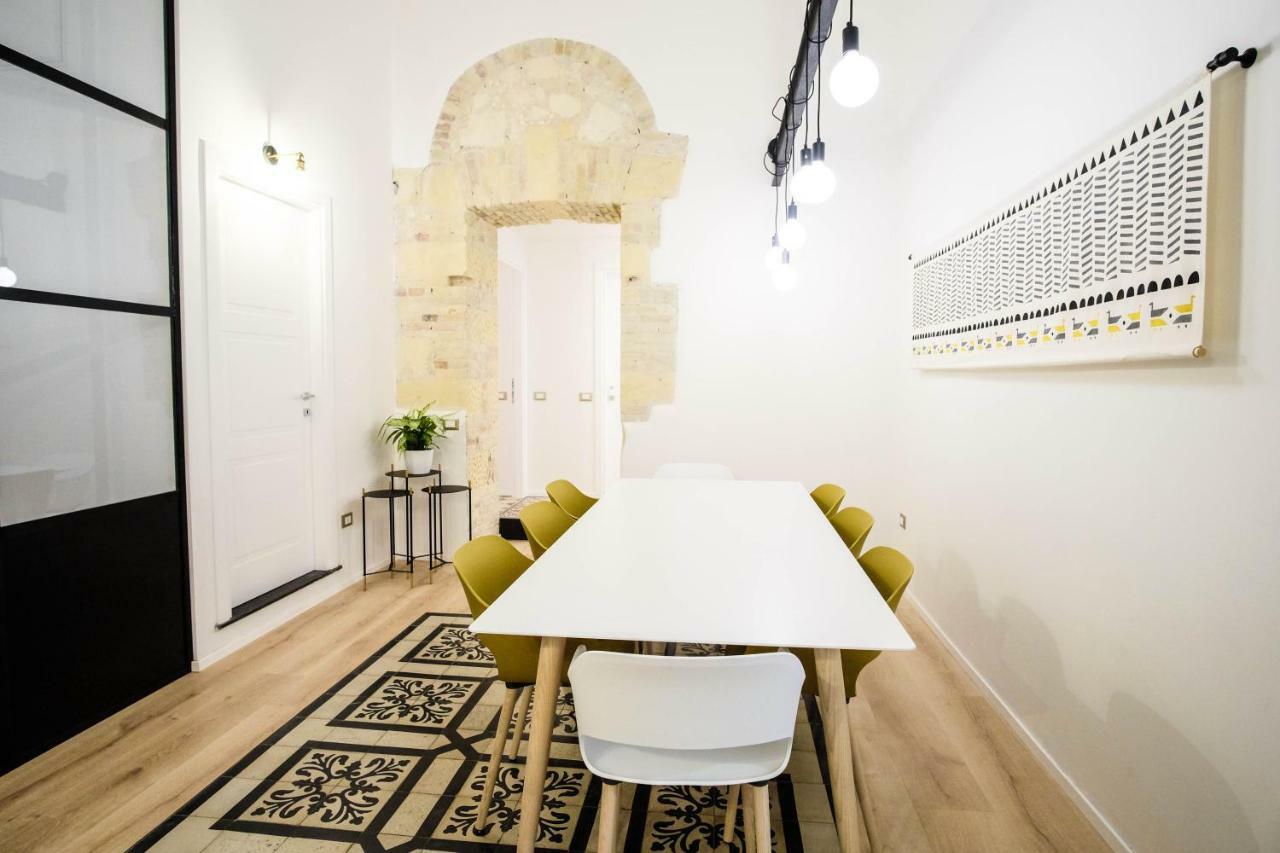 Orma Design Rooms - Historic Centre カリアリ エクステリア 写真