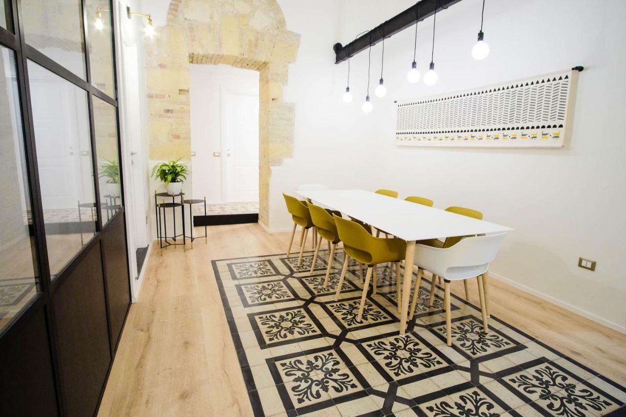 Orma Design Rooms - Historic Centre カリアリ エクステリア 写真