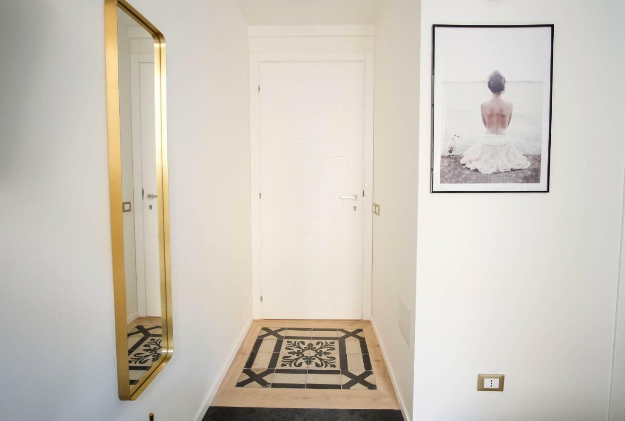 Orma Design Rooms - Historic Centre カリアリ エクステリア 写真